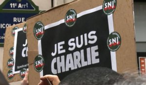 Minute de silence devant Charlie Hebdo