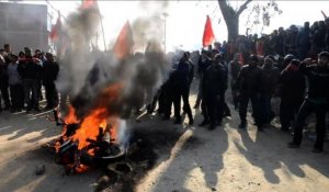 Népal: tensions persistantes sur le projet de Constitution