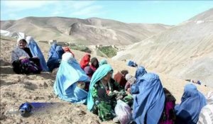 Glissement de terrain en Afghanistan: les recherches continuent