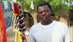 Mali: les lampadaires solaires améliorent la vie des habitants