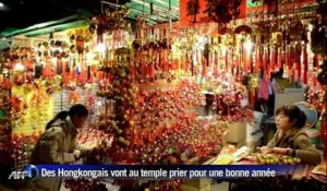 Les Hongkongais se rendent au plus grand temple pour le Nouvel An Lunaire