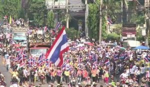 Thaïlande: le peuple maintient la pression sur le gouvernement