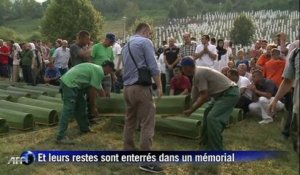 Les musulmans de Bosnie commémorent le génocide de Srebrenica