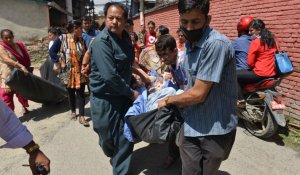 Le Népal de nouveau frappé par un séisme meurtrier