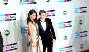 Justin Bieber partage une photo avec Selena Gomez avant de l'effacer