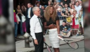 Serena Williams apprend quelques trucs à David Letterman