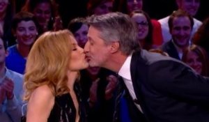 Zapping télé Best-of : Quand Antoine De Caunes embrasse Kylie Minogue