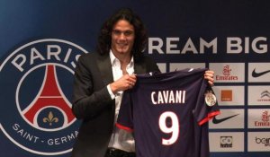 Football: l'attaquant uruguayen Cavani, nouvelle recrue du PSG
