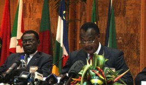 Centrafrique: pouvoir et rebelles à Libreville pour négocier
