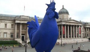 Sacrebleu, un coq géant sème la discorde à Londres !