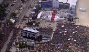 Brésil: messe gigantesque à Copacabana