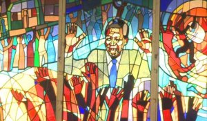 A Soweto, les prières des fidèles pour Mandela