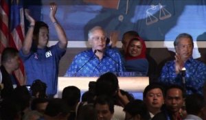 Malaisie: la coalition au pouvoir remporte les législatives