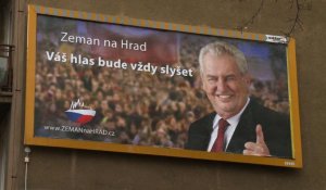 Les Tchèques choisissent leur président vendredi