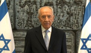 Israël: le président Peres "regrette" la démission du pape