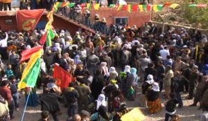 Turquie: 20.000 Kurdes fêtent l'anniversaire d'Öcalan