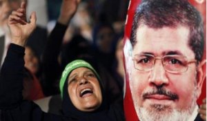 Le camp islamiste se mobilise contre le coup d'État, l'armée appelle à l'unité