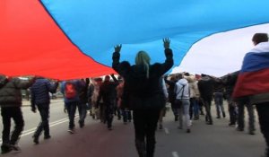 Crimée: les pro-Russie manifestent à Simféropol