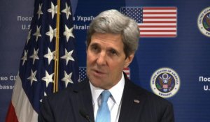Kerry: la Russie veut un prétexte pour envahir l'Ukraine