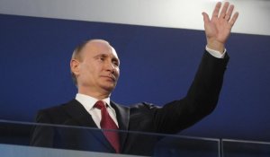 Crimée : 96,77 % des votants disent "oui" à la Russie, une "farce" selon Kiev