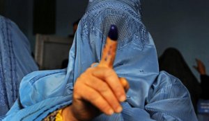 En images : les Afghans ont voté en nombre et dans le calme