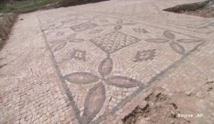 Une mosaïque grecque découverte dans le désert du Neguev