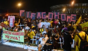 Brésil : la rue maintient la pression à moins d'un mois de la Coupe du monde