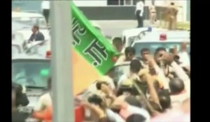 Élections indiennes : Narendra Modi acclamé par la foule