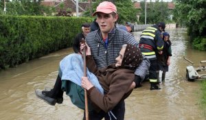 Les inondations dans les Balkans font au moins 30 morts