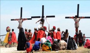 Philippines: traditionnelles crucifixions du Vendredi Saint