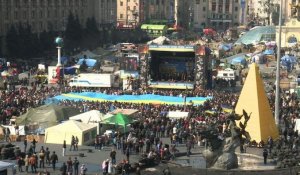 Kiev craint une invasion russe, manifeste pour l'unité nationale