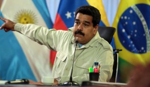Maduro expulse trois diplomates américains sur fond de manifestations