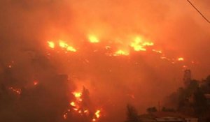 Chili: spectaculaire incendie à Valparaiso