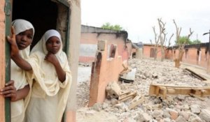 Nigeria : plus de cent  lycéennes enlevées par un groupe islamiste