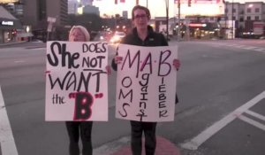 Des résidents de Buckland dans l'état de Géorgie protestent contre la venue de Justin Bieber