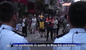 Hong Kong: la police démantèle un campement de manifestants