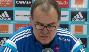 Bielsa tente d'expliquer le déséquilibre de son équipe