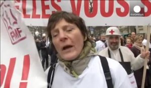 Les médecins manifestent en force à Paris