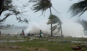 L'achipel de Vanuatu balayé par un violent cyclone, l'ONU craint "le pire"