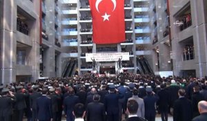 Turquie: hommage au procureur tué à Istanbul