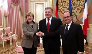 Ukraine: Hollande et Merkel à Kiev avant Moscou