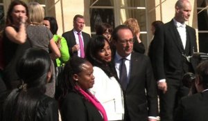 François Hollande reçoit une centaine de femmes à l'Elysée