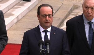 Crash A320: François Hollande offre ses condoléances