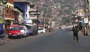Ebola: la Sierra Leone confine de nouveau sa population