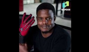 Ce Kényan a inventé un gant qui traduit la langue des signes en audio