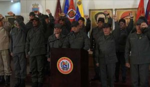 Venezuela: l'armée jure fidélité à Maduro et bloquera l'aide