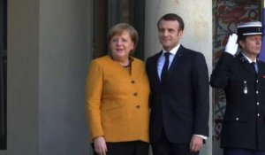 Emmanuel Macron reçoit Angela Merkel à l'Elysée