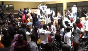 Sénégal: les partisans de Macky Sall fêtent la victoire
