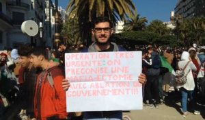 Algérie: des étudiants de retour dans la rue pour dénoncer une "ruse" de Bouteflika