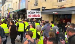 Bordeaux: des "gilets jaunes" manifestent malgré l'interdiction